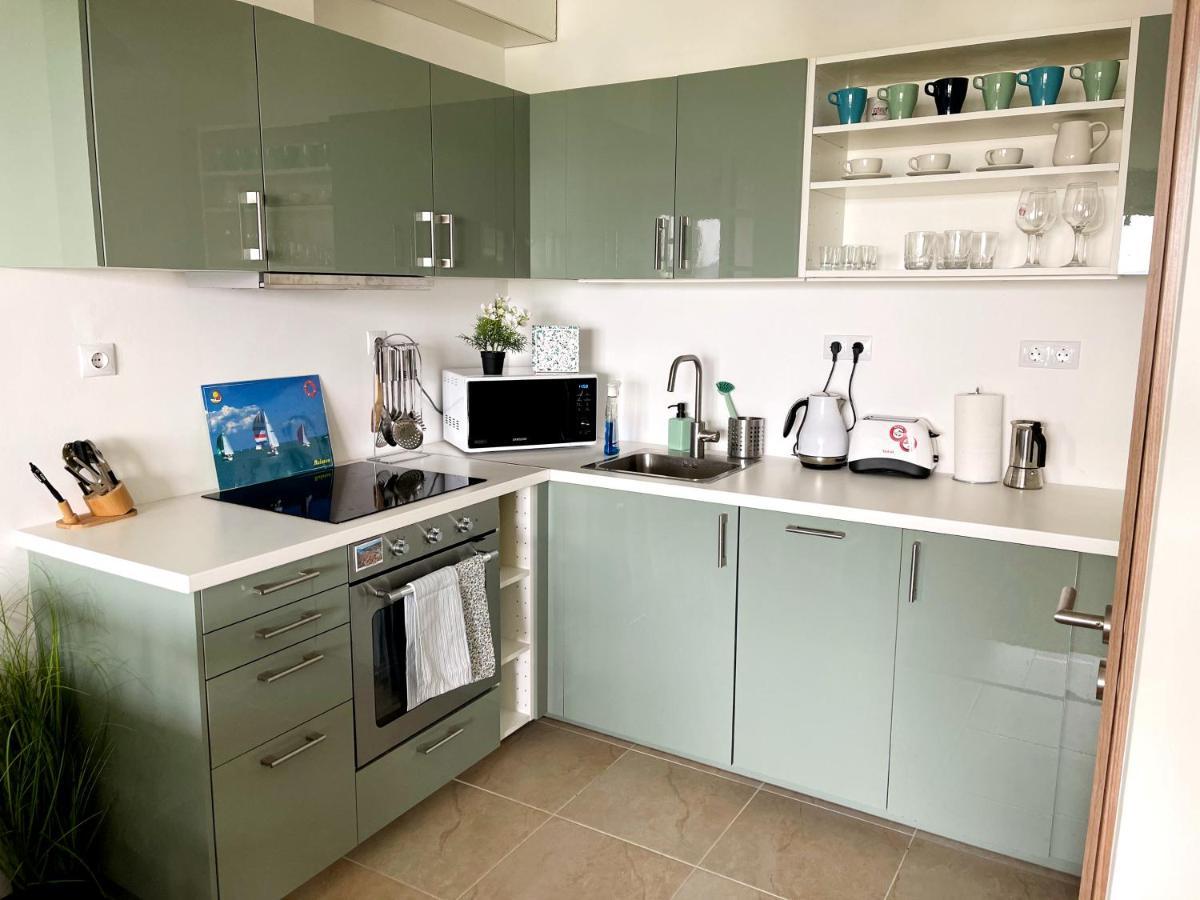 Vízpart Honvéd Apartman Balatonlelle Extérieur photo