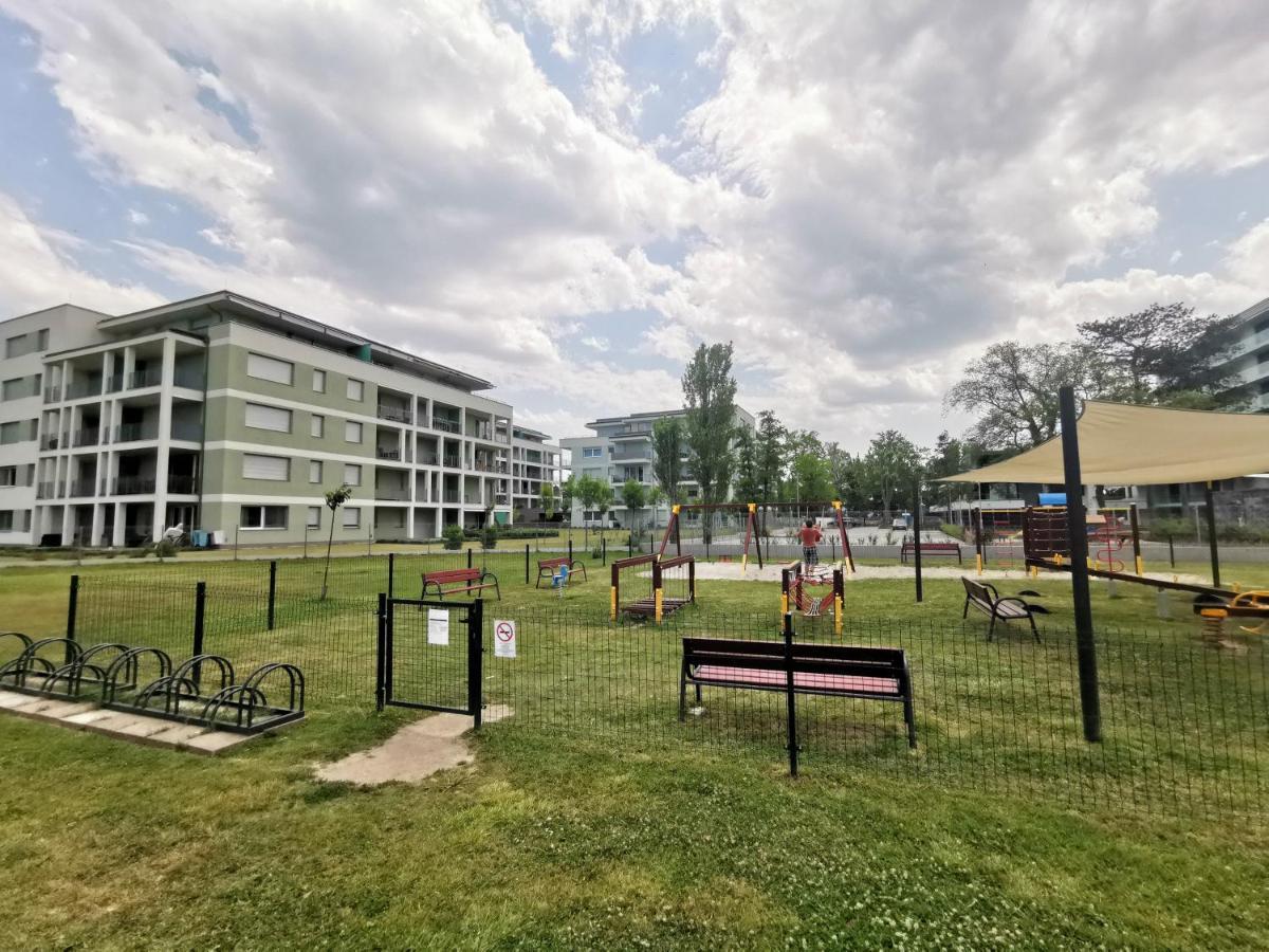 Vízpart Honvéd Apartman Balatonlelle Extérieur photo
