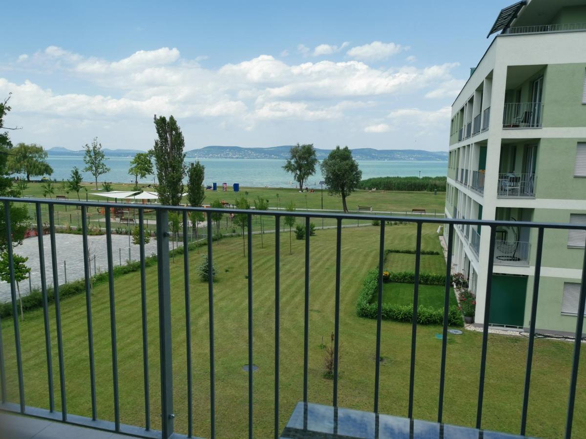 Vízpart Honvéd Apartman Balatonlelle Extérieur photo