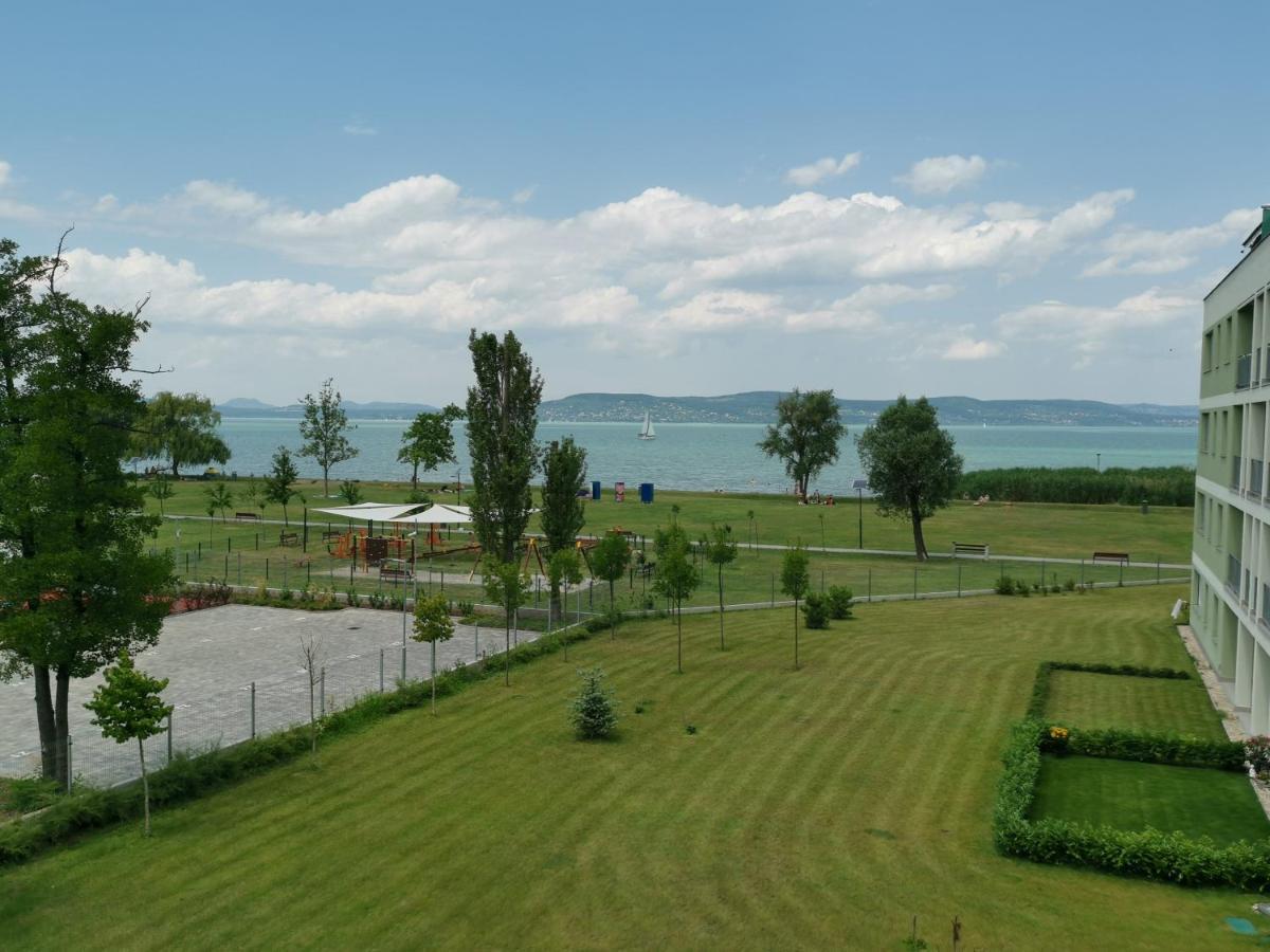 Vízpart Honvéd Apartman Balatonlelle Extérieur photo